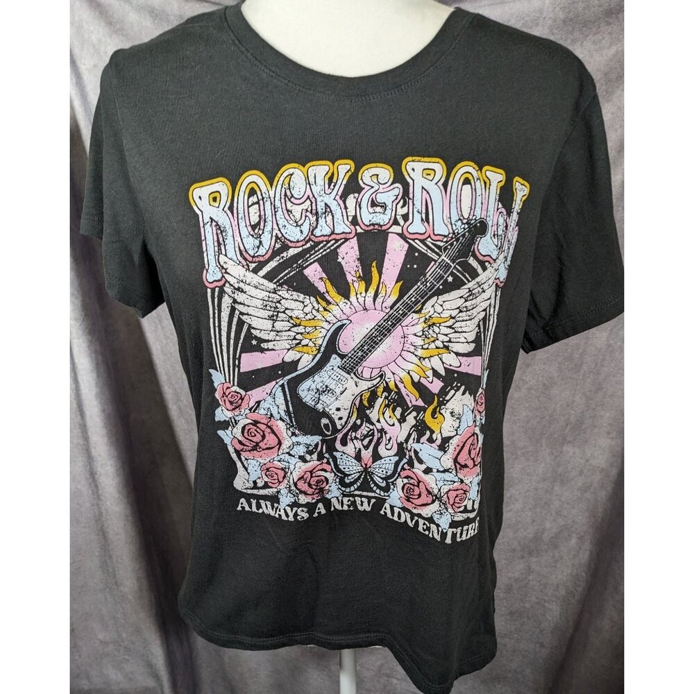 Cut & Paste Retro Distressed Rock * Roll Tee Size Large